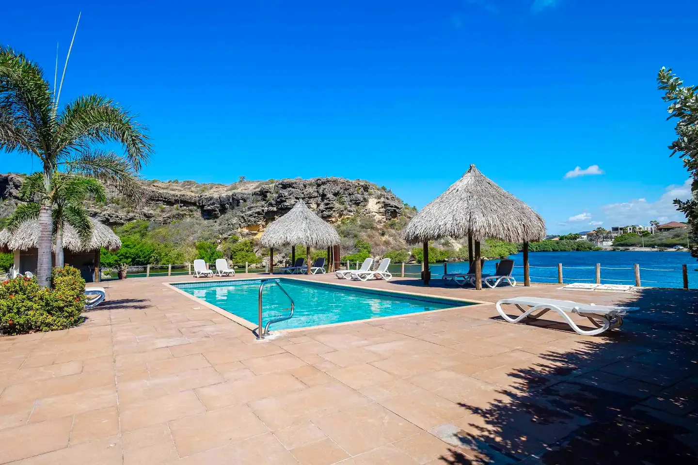 Appartement te Koop in Jan Thiel Curaçao | 2 Slaapkamers op Loopafstand van het Strand, foto 6