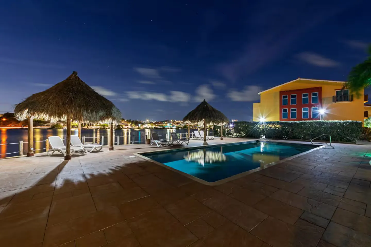Appartement te Koop in Jan Thiel Curaçao | 2 Slaapkamers op Loopafstand van het Strand, foto 8