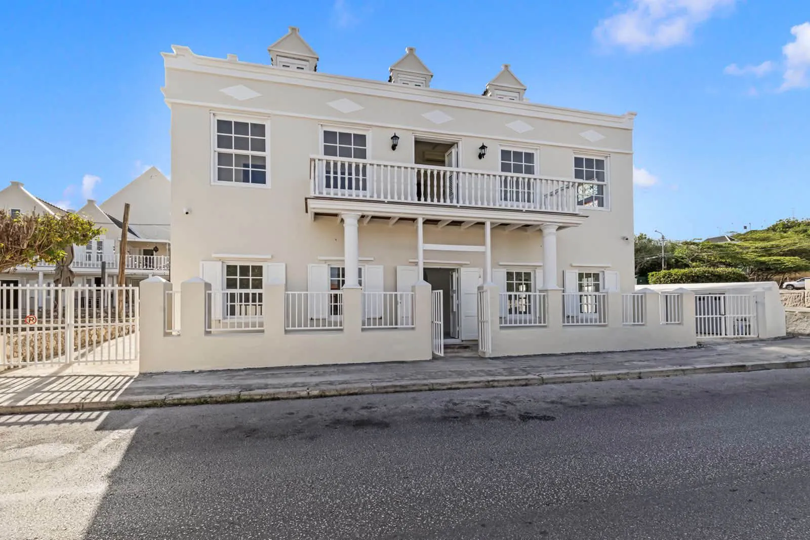 Karakteristieke commerciële ruimte te huur in monumentaal pand in Otrobanda, Curaçao, foto 9