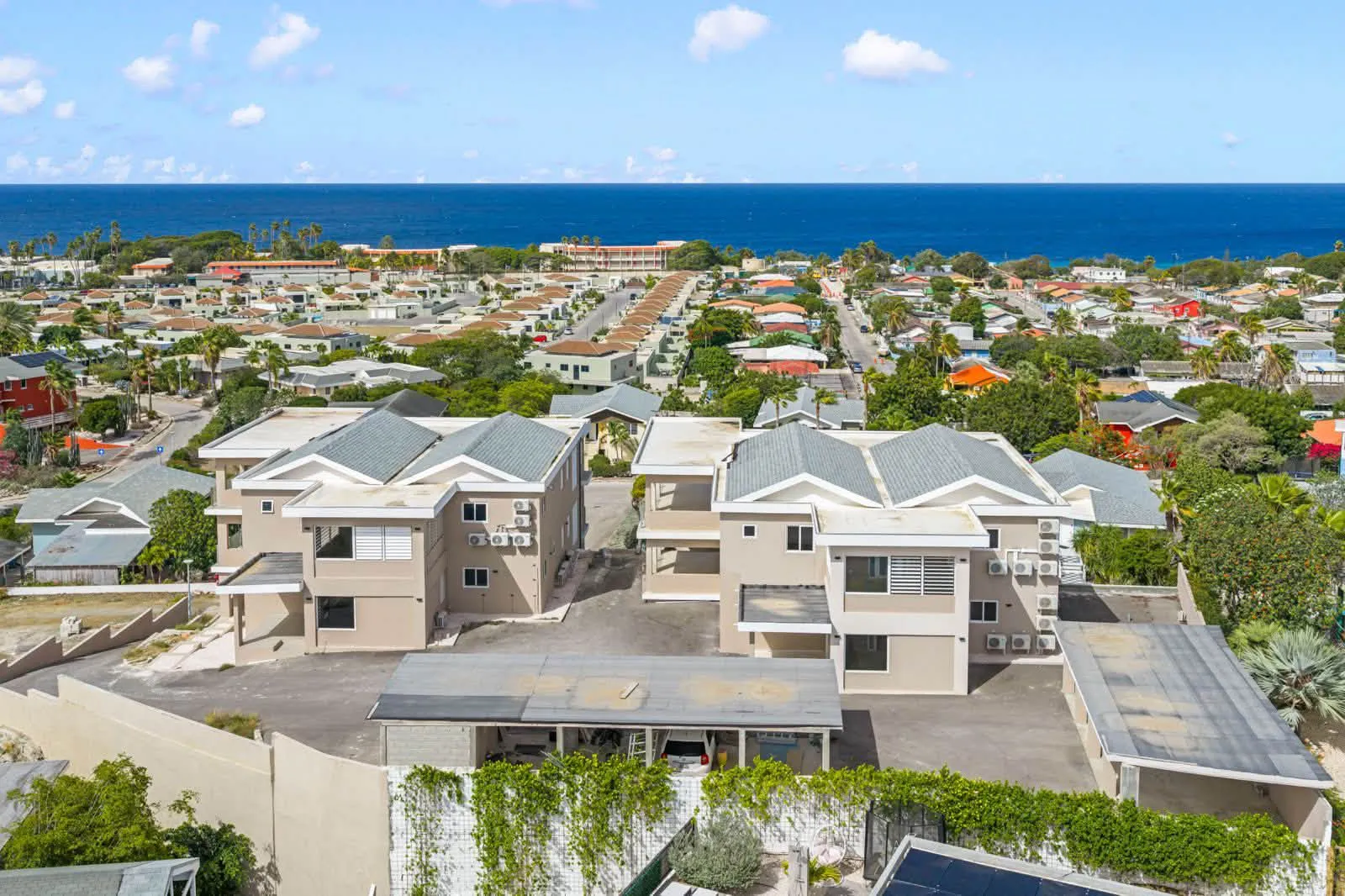 Nieuwbouwtoren met 2 appartementen te koop in La Privada Resort Curaçao | Zeezicht nabij Mambo Beach