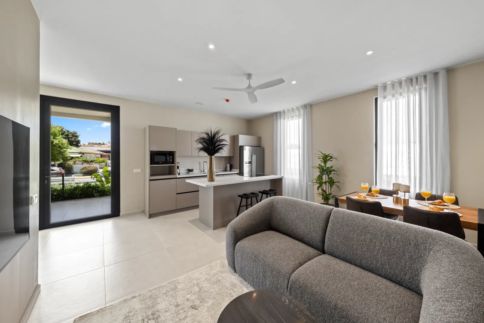 Luxe Nieuwbouw Appartement op Toplocatie nabij Mambo Beach, foto 5