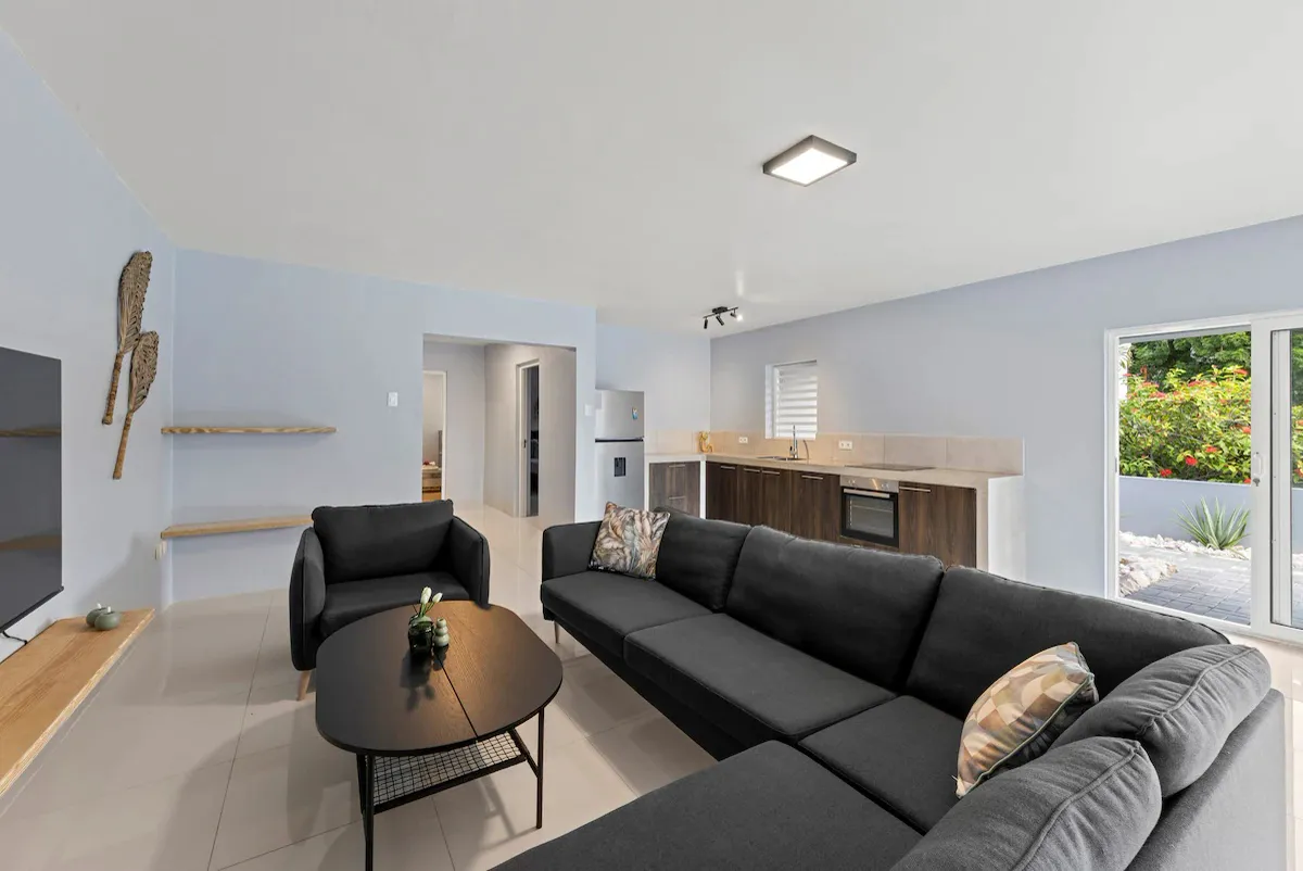 Luxe Appartement met Privézwembad nabij Mambo Beach