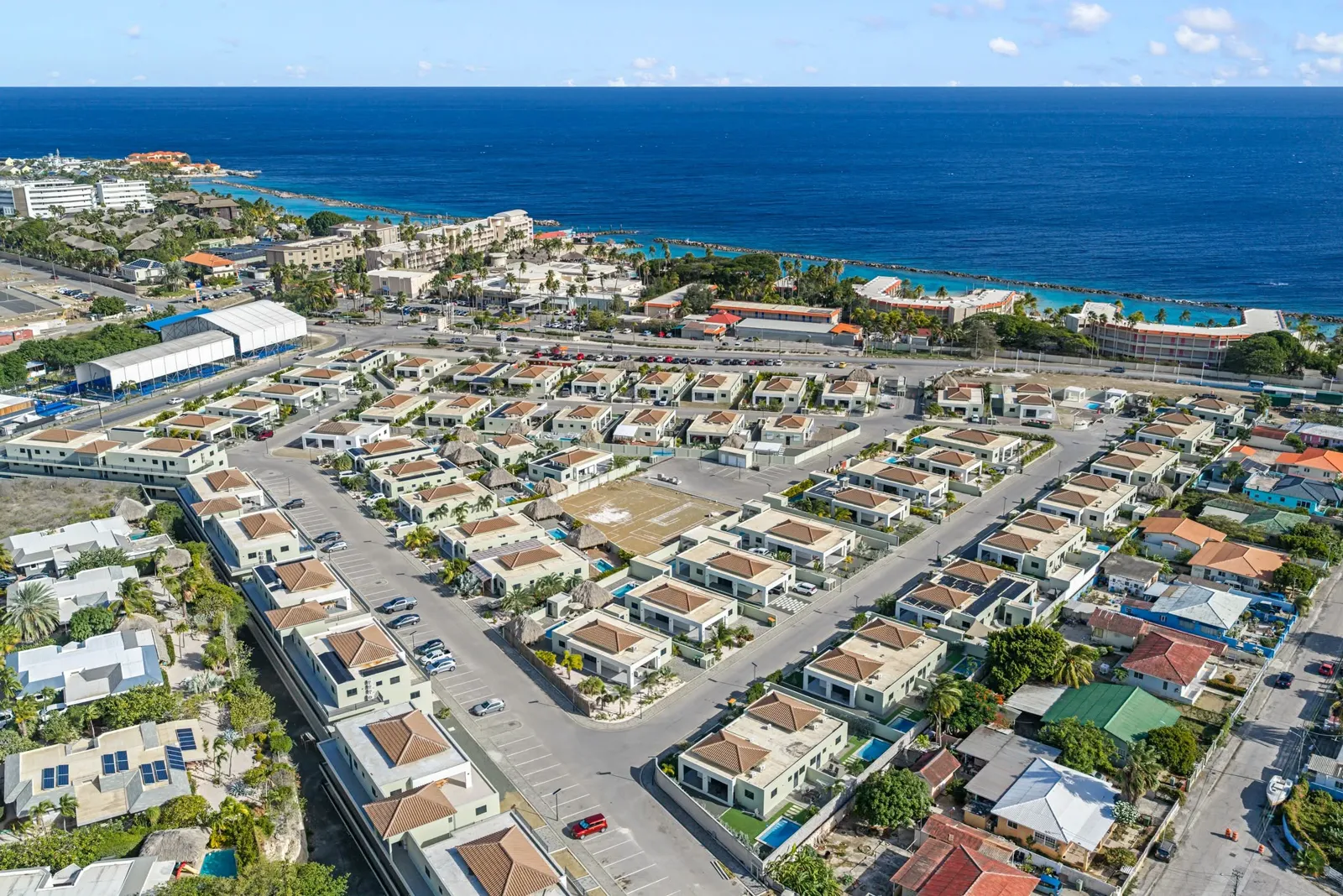 Modern nieuwbouwappartement te huur nabij Mambo Beach Curaçao. Wonen op loopafstand van Mambo Beach, met padelbanen direct tegenover het resort!, foto 3