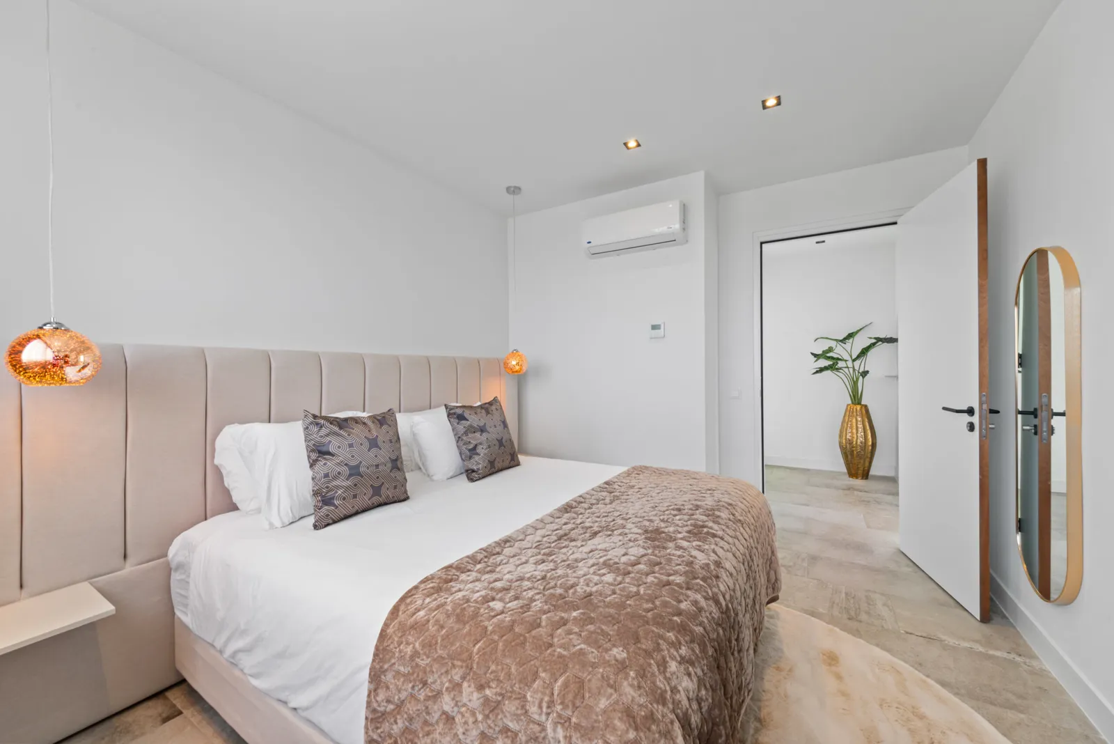 Ultra Luxe Penthouse met Zeezicht bij One Mambo Curaçao, foto 5