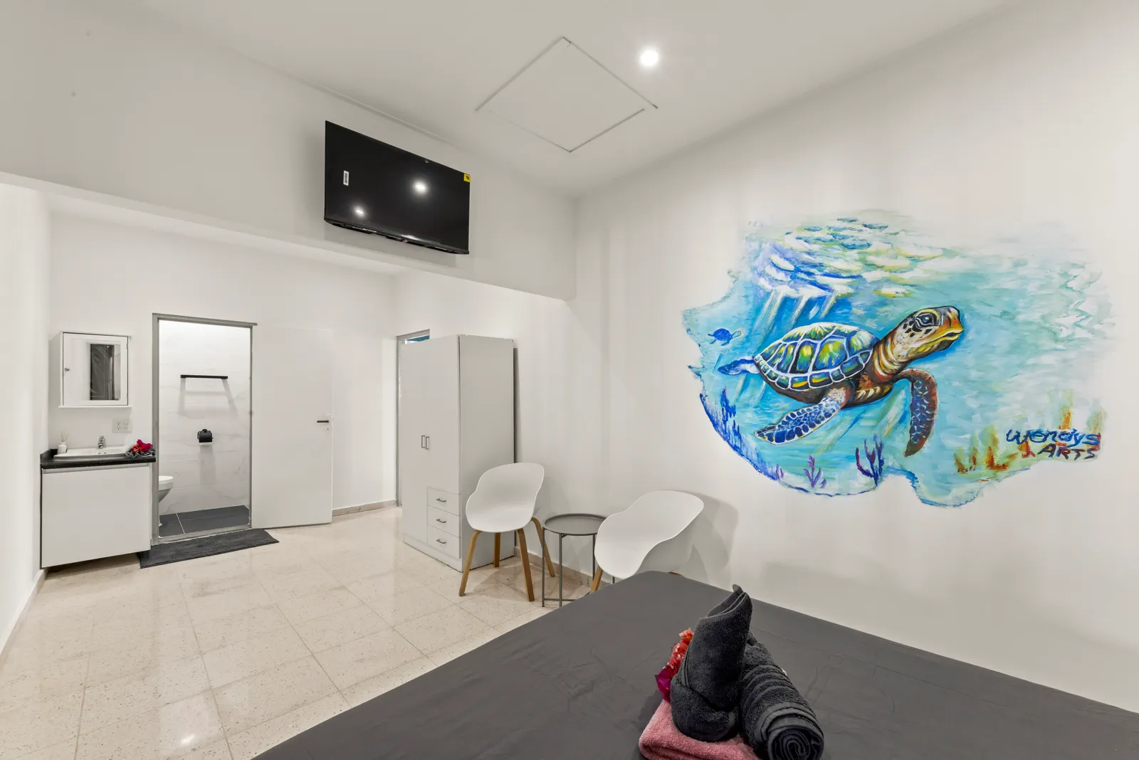 Kleurrijk Appartement nabij Marie Pampoen Beach, foto 6