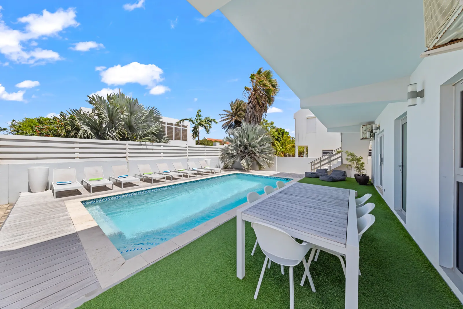Luxe Villa met 2 Zwembaden in Vista Royal Jan Thiel
